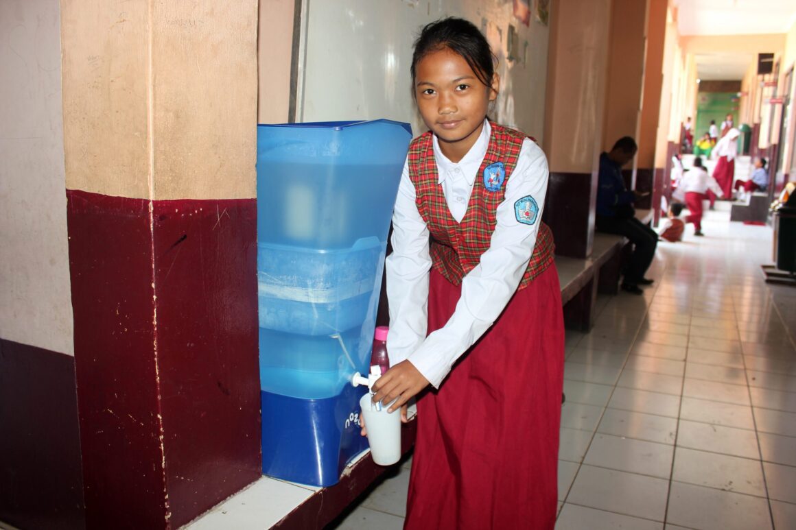 Nazava, the Indonesian water-filter provider, secures 3-years of carbon revenue thanks to their outstanding impacts
